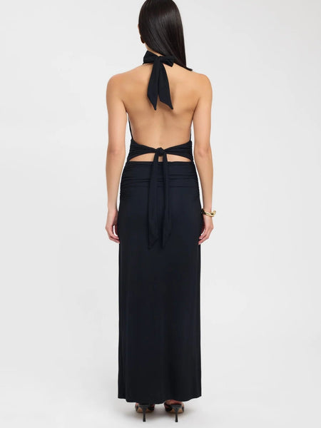 Robe longue à encolure dos nu
